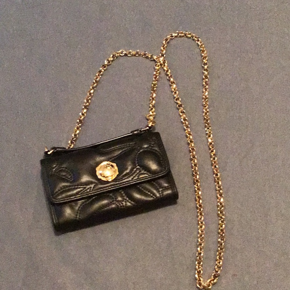 Draper James Black Quilted Wallet Bag